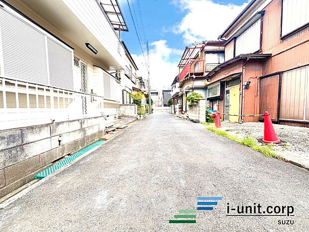 全面道路です