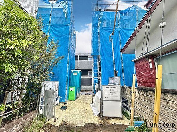 シロアリ保証5年、地盤保証20年付きです