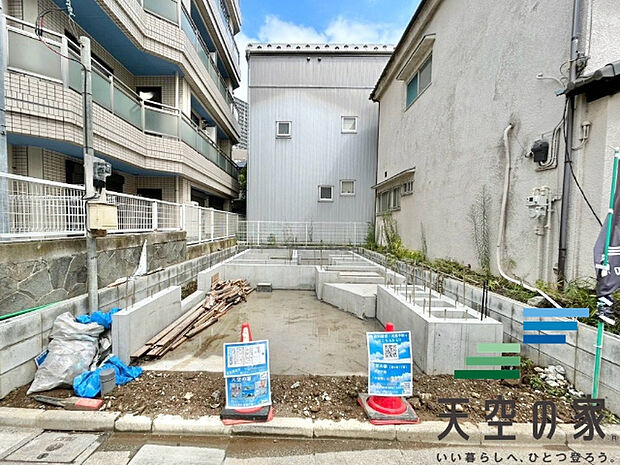 JR総武線『小岩』駅徒歩5分の好立地です。