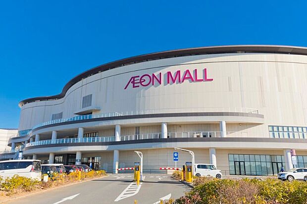 ショッピング施設「イオンモール幕張新都心まで5300m」