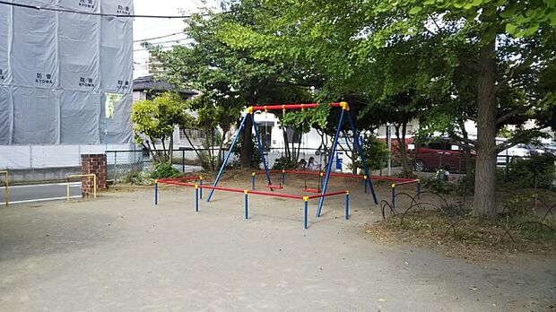 公園「小栗原北公園まで200m」
