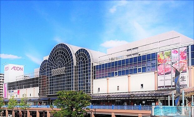 ショッピング施設「イオンスタイル新浦安まで2000m」