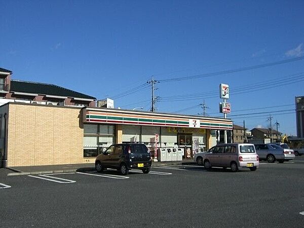 画像24:セブンイレブン宇都宮さいわい店 470m