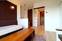 JR東北新幹線 小山駅 バス10分 中央福祉医療専門学校下車 徒歩5分の賃貸アパート 1階1Kのリビング/ダイニング