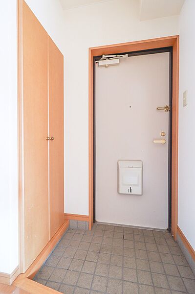 玄関：図面と現状が相違がある場合には現状を優先