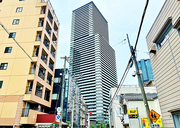 外観：327002366356