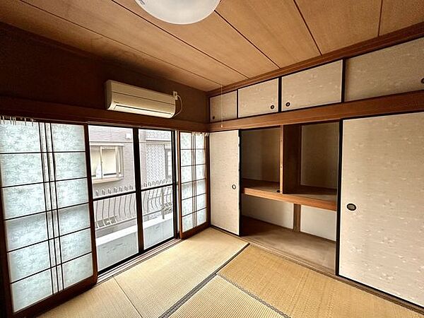 2階和室　約6帖