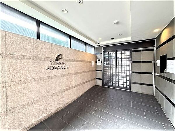 玄関を拡大表示