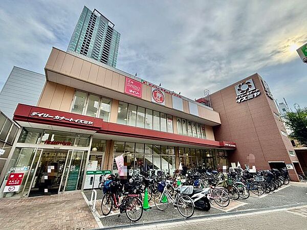 デイリーカナートイズミヤ天六樋之口店 徒歩1分。 60m