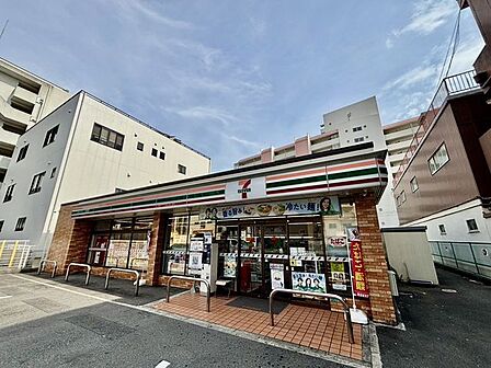 セブンイレブン大阪桜川2丁目店 徒歩0分。 1m