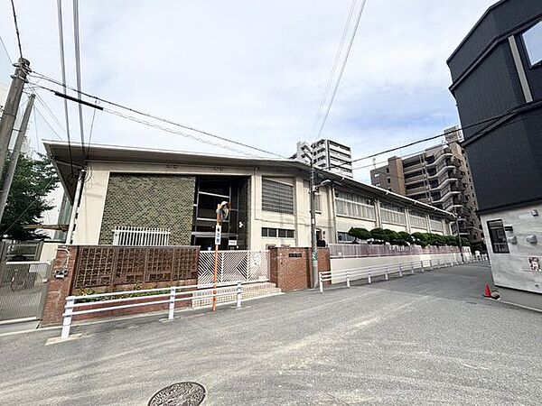 大阪市立貫江田幼稚園 徒歩3分。 170m