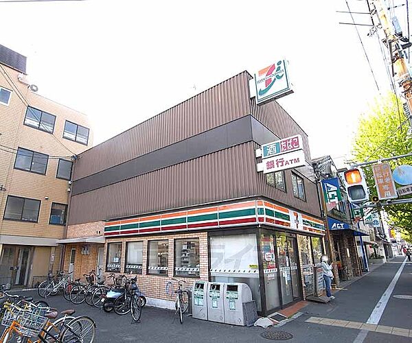 画像30:セブンイレブン京都大将軍店まで80m 大将軍の交差点。住宅街に立地し何かと便利です。