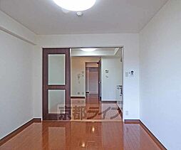 JR山陰本線 二条駅 徒歩10分の賃貸マンション 5階1DKのリビング/ダイニング