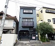 円町駅より徒歩22分 築30年9ヶ月 3階建の賃貸物件