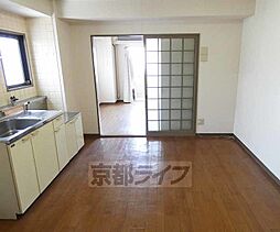 近鉄京都線 十条駅 徒歩6分の賃貸マンション 5階1LDKのリビング/ダイニング