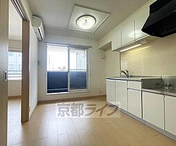 JR山陰本線 梅小路京都西駅 徒歩3分の賃貸アパート 2階1DKのリビング/ダイニング