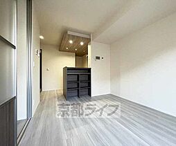 京阪本線 鳥羽街道駅 徒歩5分の賃貸アパート 1階1LDKのリビング/ダイニング