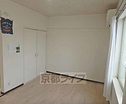 パリス嵐山 201 2階1Kのリビング/ダイニング