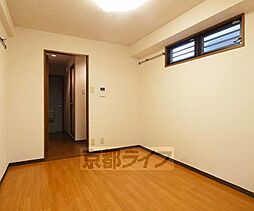 京都市営烏丸線 五条駅 徒歩7分の賃貸マンション 1階1Kのリビング/ダイニング