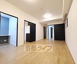 京都地下鉄東西線 二条城前駅 徒歩8分の賃貸マンション 3階1SLDKのリビング/ダイニング