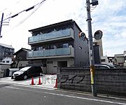 墨染駅より徒歩3分 3階 築3年2ヶ月の賃貸物件