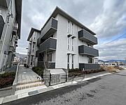 亀岡駅より徒歩3分 3階 築2年3ヶ月の賃貸物件