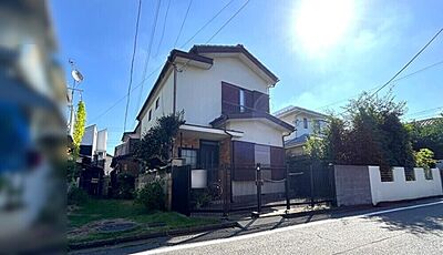 外観：緑の多い閑静な住宅街です。