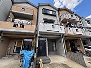 御陵駅より徒歩15分 築29年10ヶ月 3階建の賃貸物件