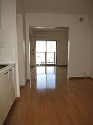 ドゥーエ横濱台町 11階1DKのリビング/ダイニング