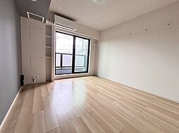 ブレーメン・ニカ 205 2階1Kのリビング/ダイニング