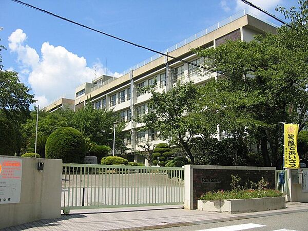 豊中第２中学校ま1360m