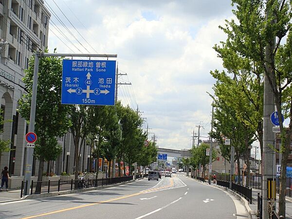 ロマンチック街道に面す