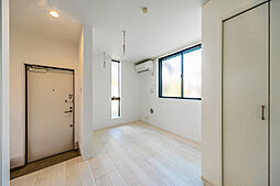 KT品川 101 1階ワンルームのリビング/ダイニング