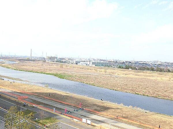 画像30:多摩川から先の景色が望めます！