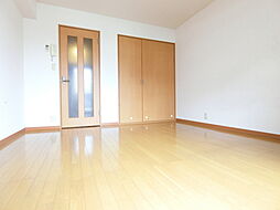 グランシャリオ 206 2階1Kのリビング/ダイニング