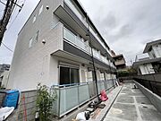 小田急多摩センター駅より徒歩12分 築1年1ヶ月 3階建の賃貸物件