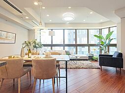 Brillia一番町 702 3LDKのリビング/ダイニング