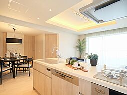都心の景色を愉しむ85m2超の一邸