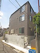 方南町駅より徒歩8分 築8年 3階建の賃貸物件