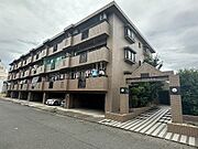ラ・ヴィレット城屋敷 2階 築32年の賃貸物件