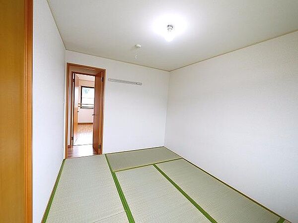 画像21:日本らしい落ち着いた雰囲気の和室です