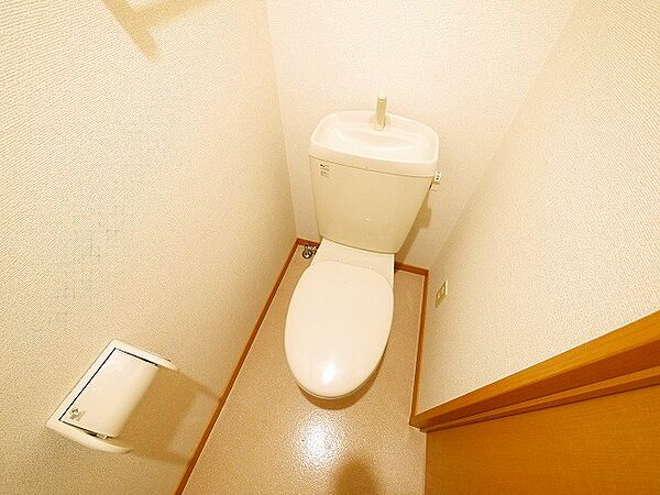 画像10:落ち着いたトイレです