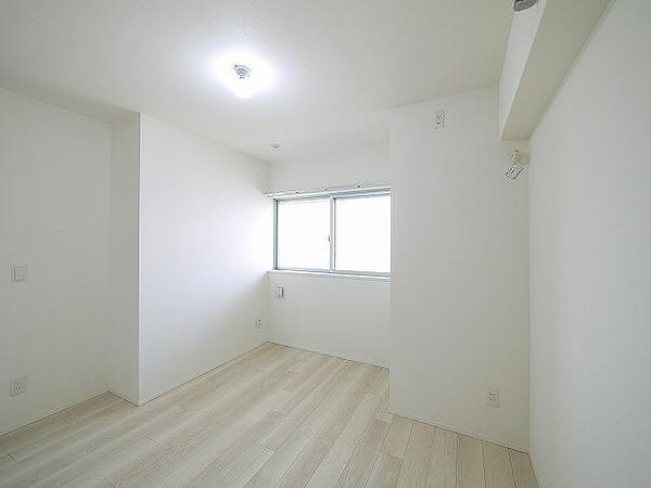 画像5:落ち着いて過ごせるお部屋なので、寝室にいかがでしょうか