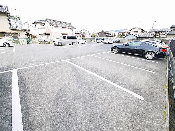 画像15:駐車スペースもあります