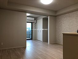 ウィスタリアレジデンス博多 4階1LDKのリビング/ダイニング