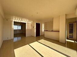 サン・ビオ空港通りII 8階1LDKのリビング/ダイニング