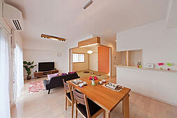 アトラスアルファーノ箱崎 9階2LDKのリビング/ダイニング