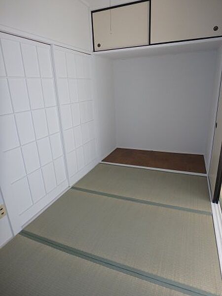 画像5:DKにも和室にもつながり便利です。