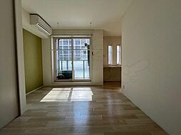 梅田淀屋橋MNT 2階ワンルームのリビング/ダイニング