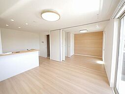 ヤードコート 201 2階2LDKのリビング/ダイニング